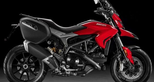 2016_Ducati_Hyperstrada_939