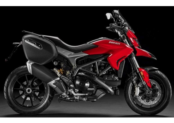 2016_Ducati_Hyperstrada_939