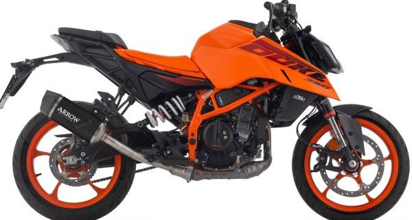 KTM_390Duke_24_Slip-on_IndyRaceEVO_AKN_71972AKN